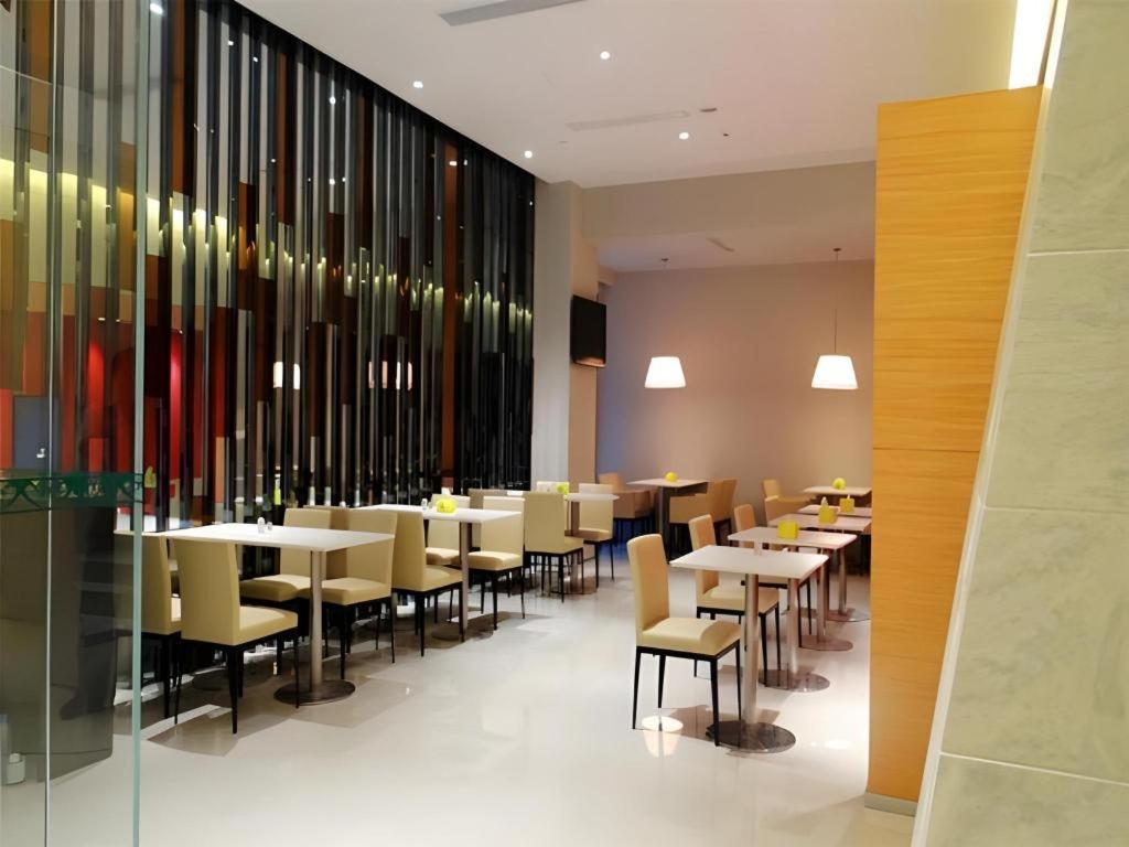锦江之星三亚解放路免税购物公园酒店 外观 照片